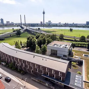  Hostel Jugendherberge Duesseldorf Germany